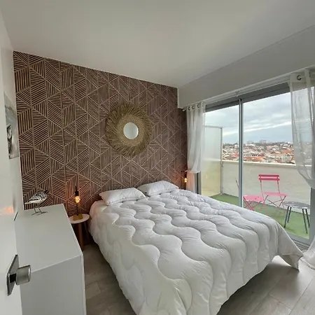 Bright Nest - Open View - Residential Area