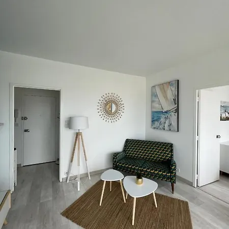Bright Nest - Open View - Residential Area Apartmán *