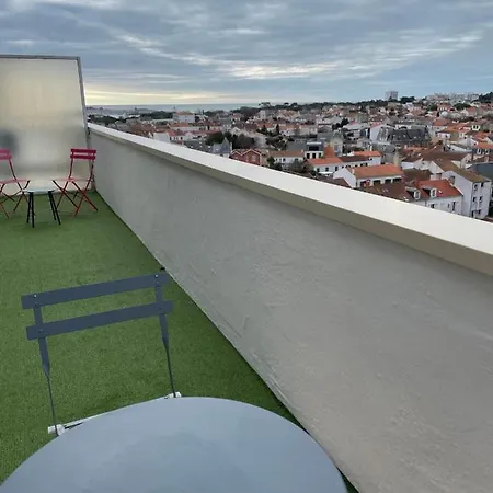 Bright Nest - Open View - Residential Area Apartmán