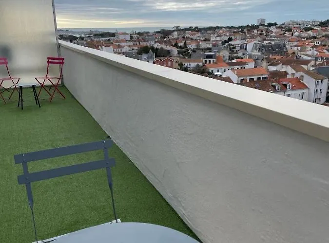 Bright Nest - Open View - Residential Area Apartmán